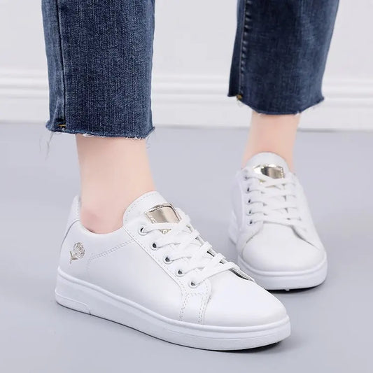 Spring Women Casual Shoes White Breathable Embroidered Flower Lace-Up Women Sneakers Fashion Korean version Women Tennis shoes sneakers_women