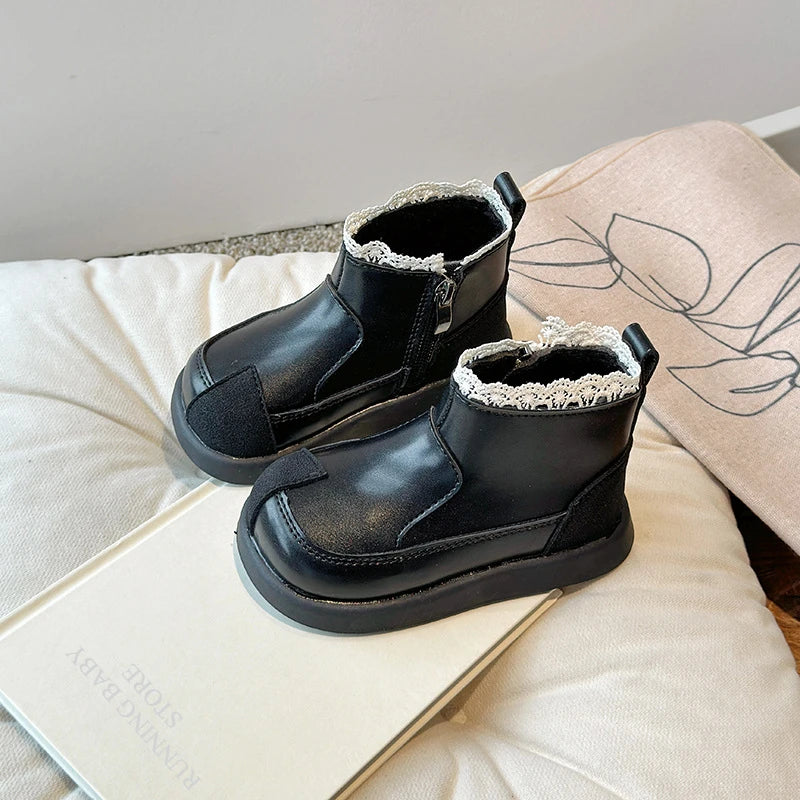 Lolita Style Baby Girls Short Boots Patch Patent Leather Girls Wedge Shoes Lace Flower Bordered Winter School Shoes Child H09241 kids_shoes