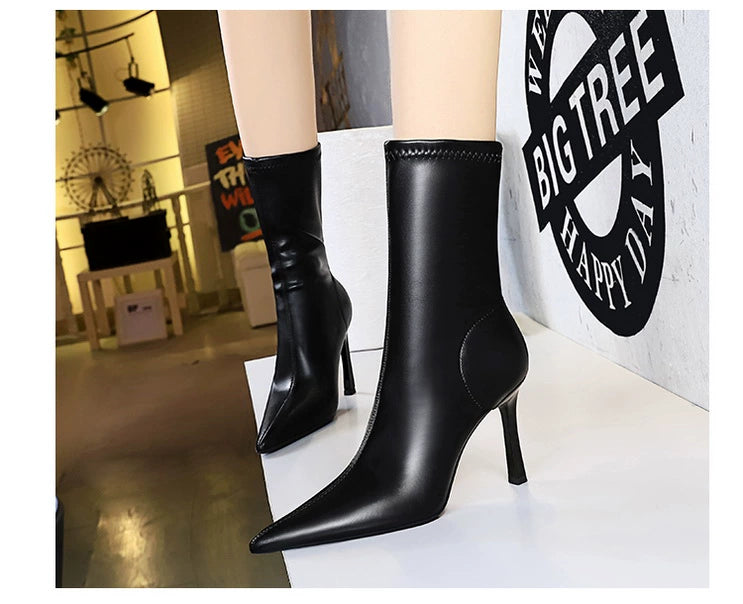 Fashion Minimalist Stiletto Heel Flats Pointed-Toe Skinny Middle Boots  boots_highheel