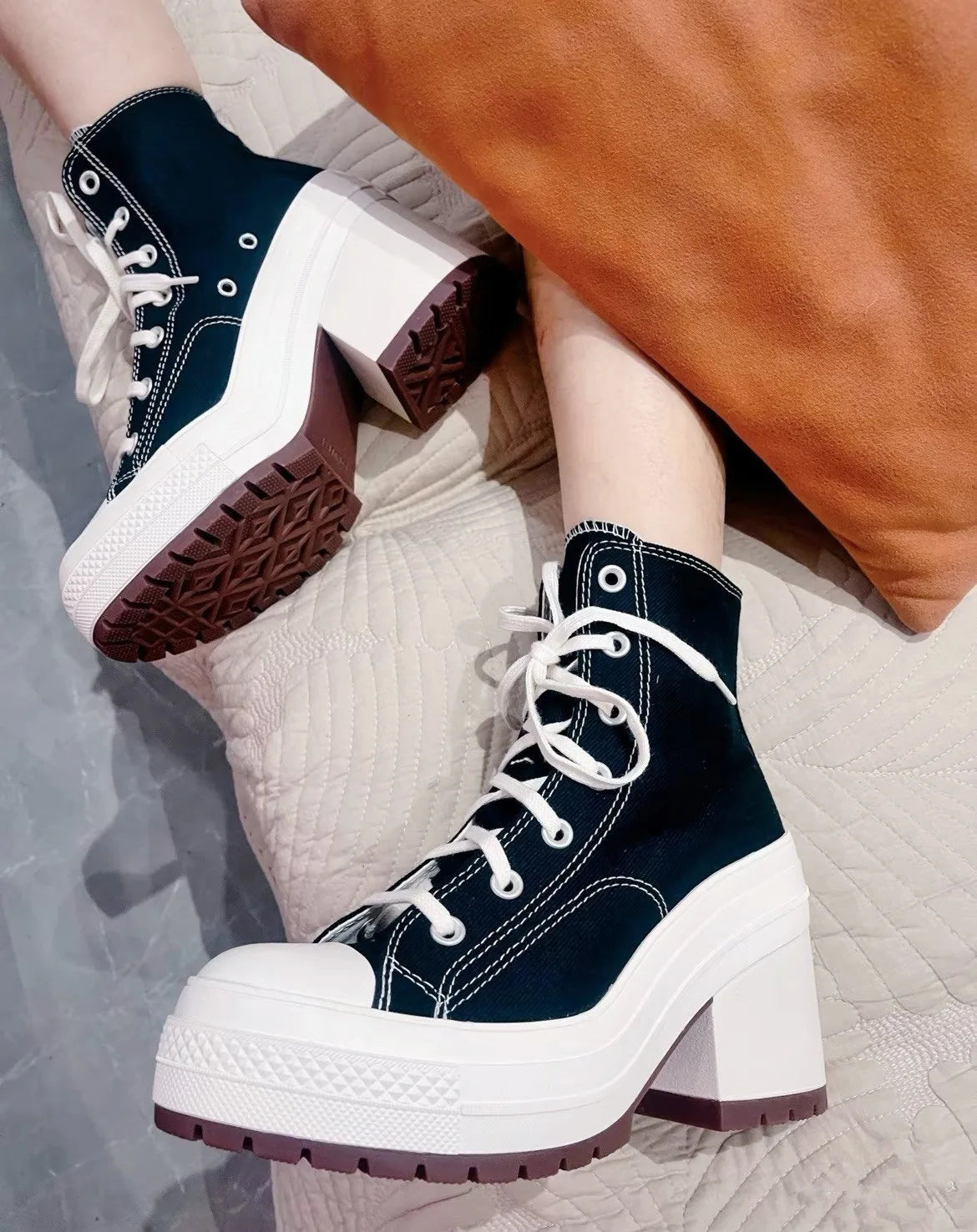Women Platform Sneakers Canvas Shoes Personalized Luxry Heels Skateboard Lace Up Casual Fashion Outdoor Sneakers sneakers_platform