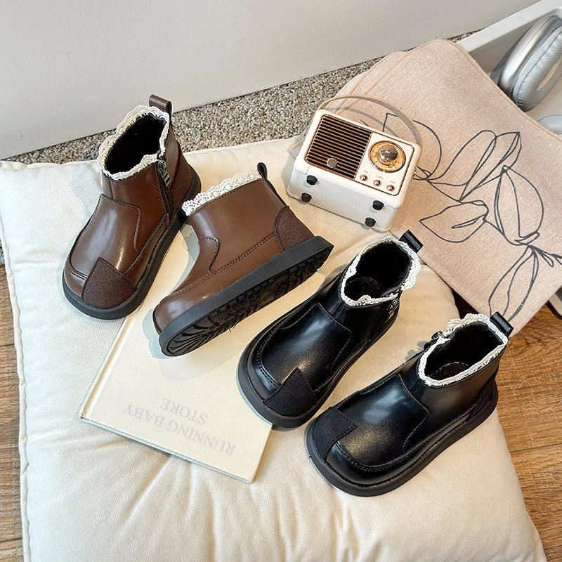 Lolita Style Baby Girls Short Boots Patch Patent Leather Girls Wedge Shoes Lace Flower Bordered Winter School Shoes Child H09241 kids_shoes