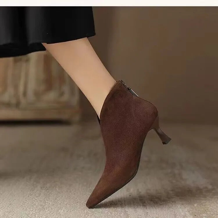Brown suede short boots 2025 autumn-winter new style pointedtoe lowheeled nude boots with a back zipper large size women's boots boots_highheel
