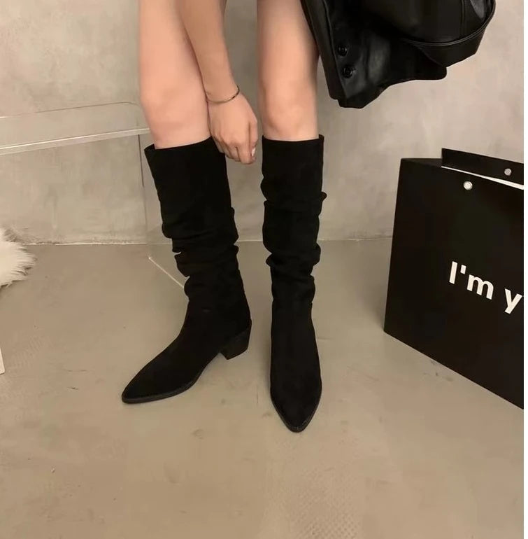 Retro pleated suede Long boots for women. 2025 winter fashion chunky stiletto sexy boots. Large size versatile women's boots. boots_highheel