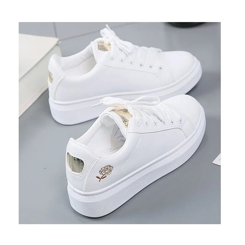 Spring Women Casual Shoes White Breathable Embroidered Flower Lace-Up Women Sneakers Fashion Korean version Women Tennis shoes sneakers_women
