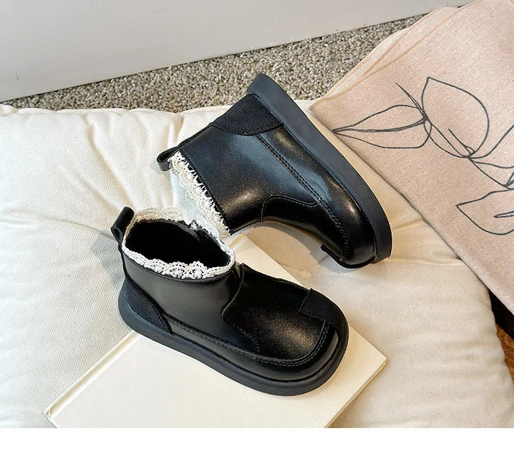 Lolita Style Baby Girls Short Boots Patch Patent Leather Girls Wedge Shoes Lace Flower Bordered Winter School Shoes Child H09241 kids_shoes