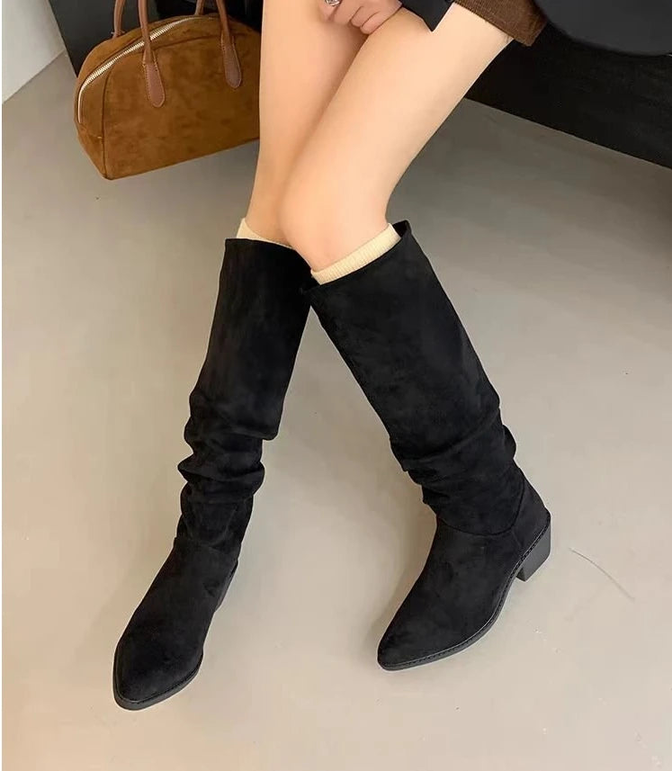 Retro pleated suede Long boots for women. 2025 winter fashion chunky stiletto sexy boots. Large size versatile women's boots. boots_highheel