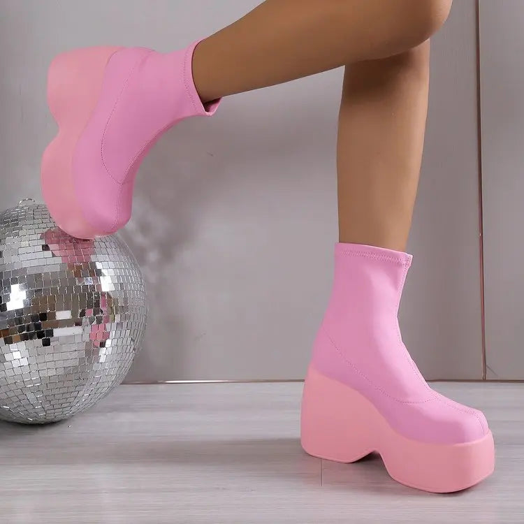 Brand Women Boots Gothic Style Platform Women Ankle Boots High Quality Walking Comfy Woman Shoes New Sexy High Heels Big Size 43 boots_platform