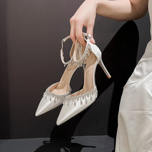 Comemore 2025 White Wedding Bridesmaid Shoes Satin Rhinestone Fringe Chain Fashion High Heels Black Elegance Temperament Pumps heels_bridal