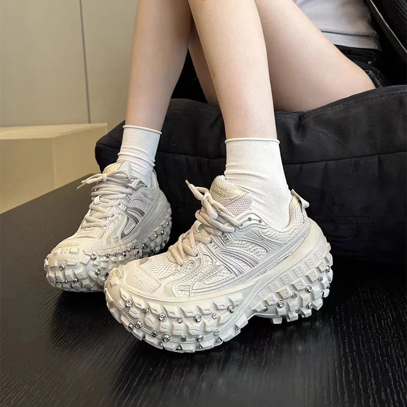Fashion Brand Men's Or Women's Thick-soled Sports Shoes 2025 Spring New Rivet Design Couple Sports Shoes Breathable Casual Shoes sneakers_platform