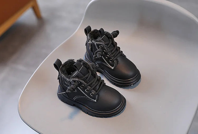 New Children's Fashion Boots Winter Thickened Boys Girls' Anti Slip Warm Leather Boots Side Zipper Solid Color Kids Casual Shoes kids_shoes