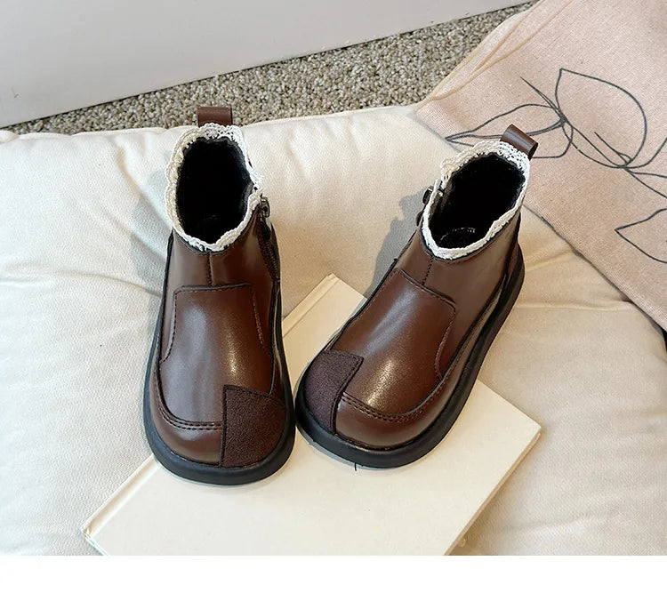 Lolita Style Baby Girls Short Boots Patch Patent Leather Girls Wedge Shoes Lace Flower Bordered Winter School Shoes Child H09241 kids_shoes