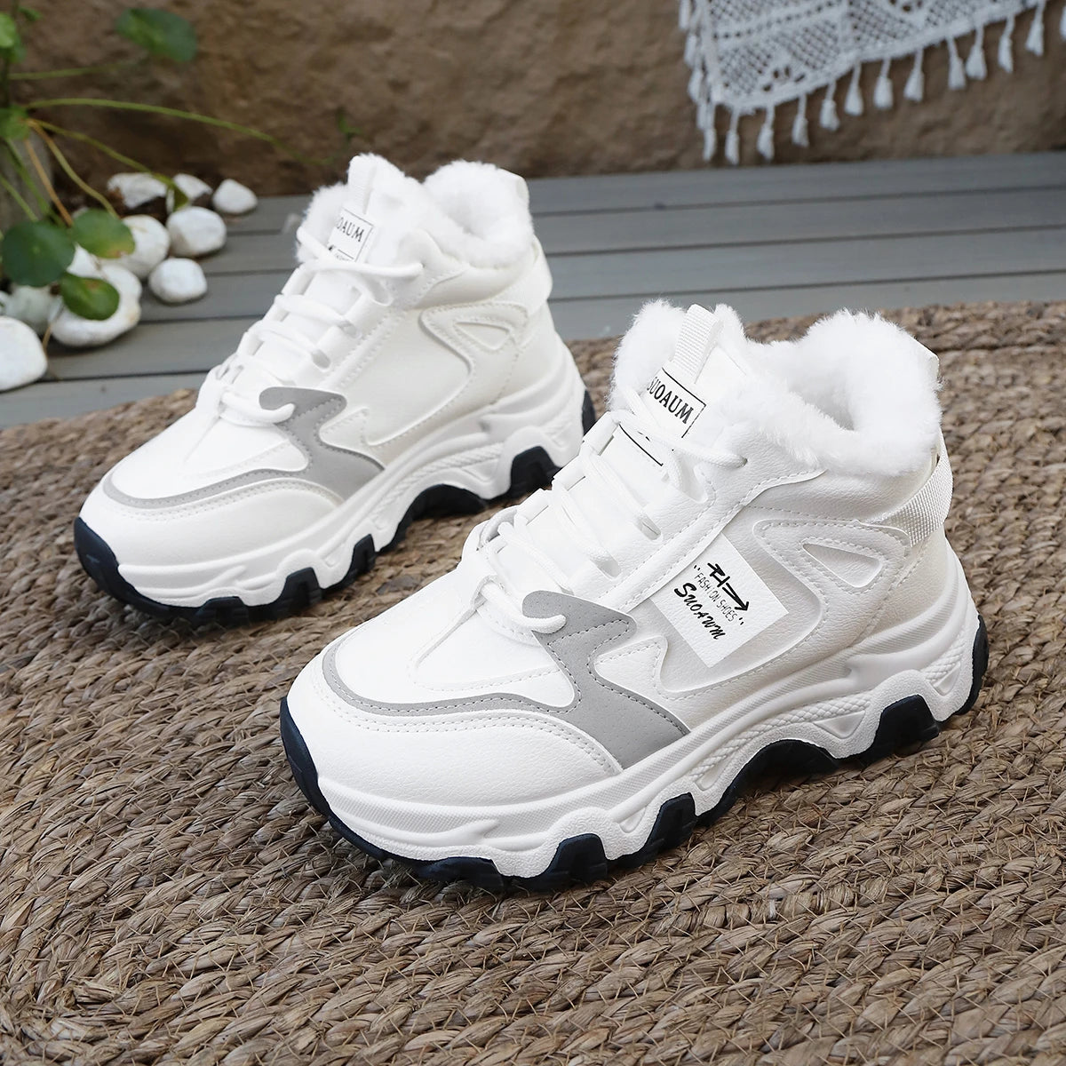 Woman Winter Sneakers 2025 New Keep Warm Thick Bottom Dad Shoes Women Comfort Casual Snow Boots Female High Top Chunky sneakers_platform