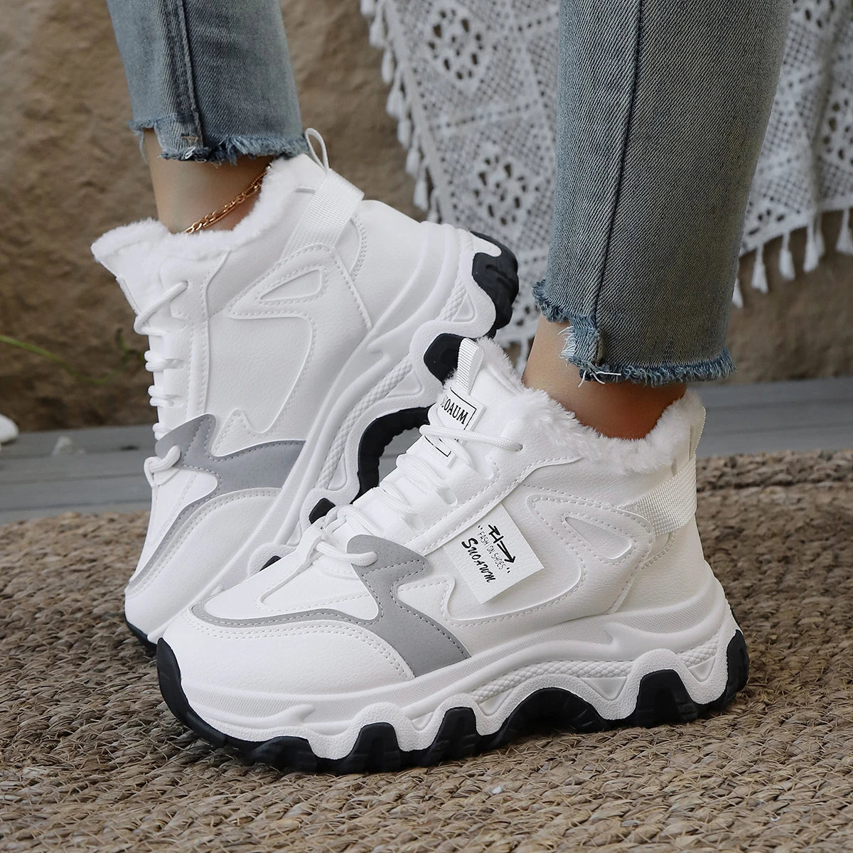 Woman Winter Sneakers 2025 New Keep Warm Thick Bottom Dad Shoes Women Comfort Casual Snow Boots Female High Top Chunky sneakers_platform