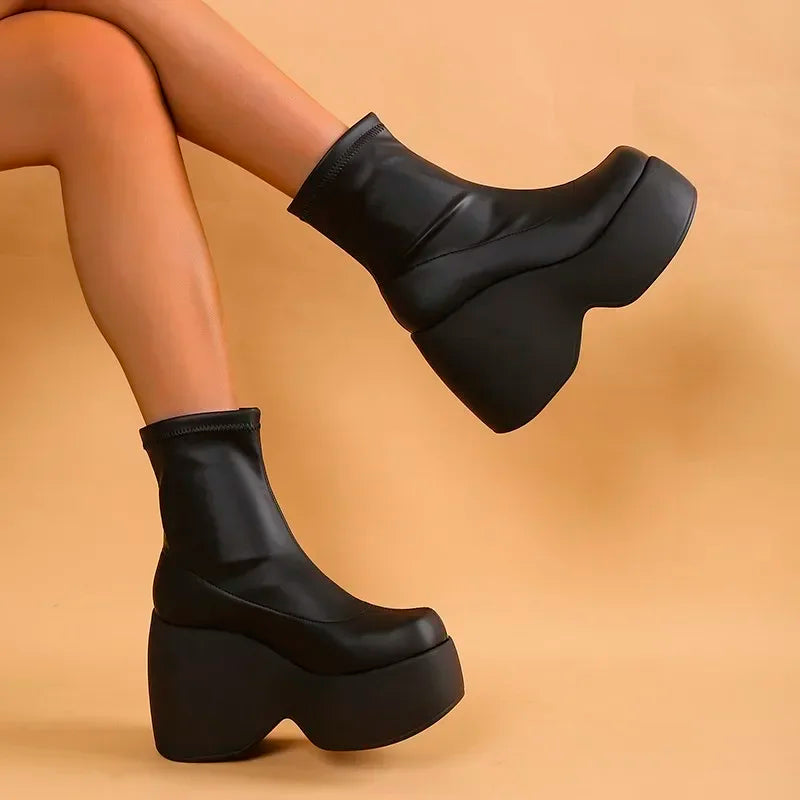 2024 Brand New Gothic Style Sexy Elegant Chunky Platform Women Ankle Boots Big Size 43 Walking Comfy Woman Shoes boots_platform