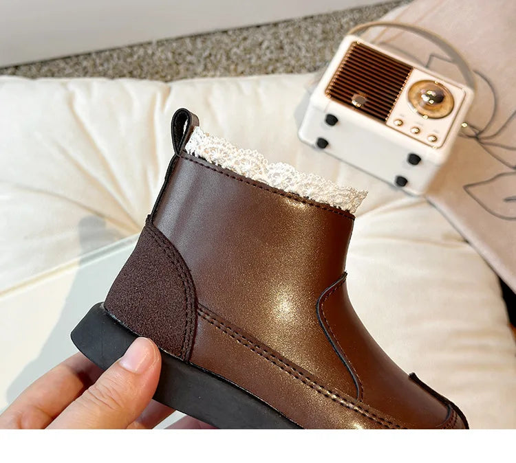 Lolita Style Baby Girls Short Boots Patch Patent Leather Girls Wedge Shoes Lace Flower Bordered Winter School Shoes Child H09241 kids_shoes