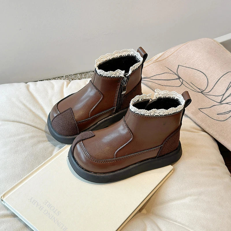 Lolita Style Baby Girls Short Boots Patch Patent Leather Girls Wedge Shoes Lace Flower Bordered Winter School Shoes Child H09241 kids_shoes