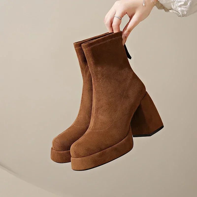 2024 Women's Fashion High-heeled Boots Winter New British Style Soft Sole Anti-slippery  Versatile Keep Warm Leather Shoes boots_platform