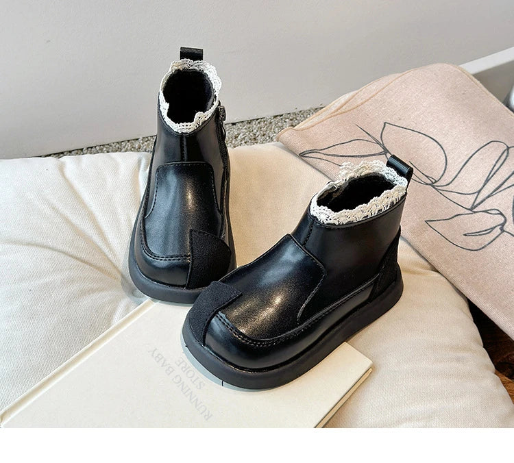 Lolita Style Baby Girls Short Boots Patch Patent Leather Girls Wedge Shoes Lace Flower Bordered Winter School Shoes Child H09241 kids_shoes