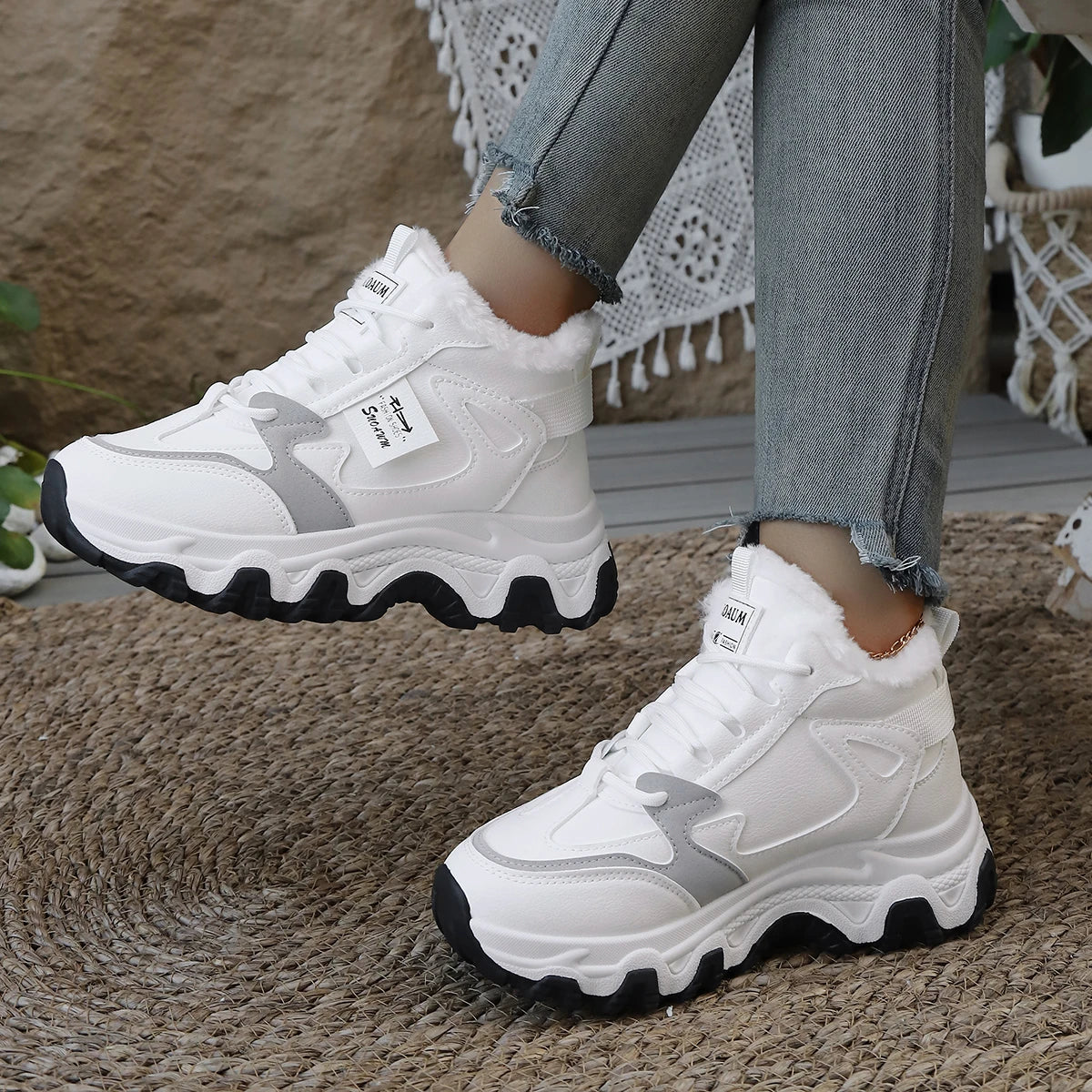 Woman Winter Sneakers 2025 New Keep Warm Thick Bottom Dad Shoes Women Comfort Casual Snow Boots Female High Top Chunky sneakers_platform